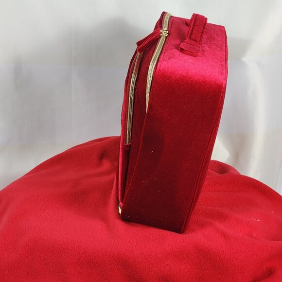 Estee Lauder Red Velvet with Gold Hardware Holiday Recycled Cosmetic Makeup Bag - Picture 10 of 16